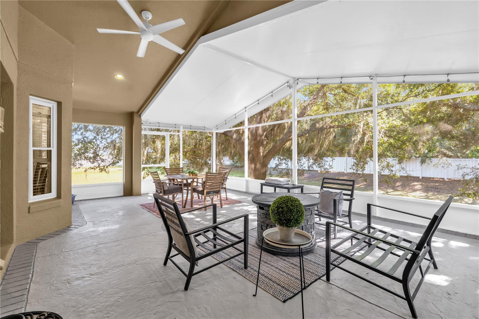 ROYAL OAKS - Residential