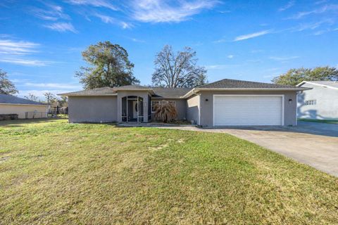 Photo of 6180 SE 126th Lane, Belleview, FL 34420 (MLS # OM719784)