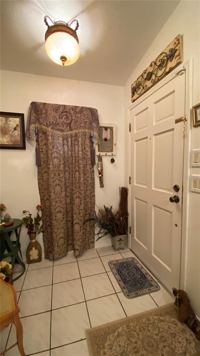 VINEYARD CONDO PH 05 - Residential