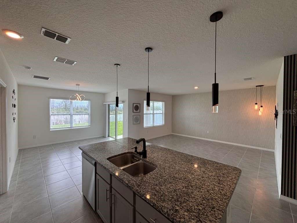 ESTATES/WESTERLY - Residential