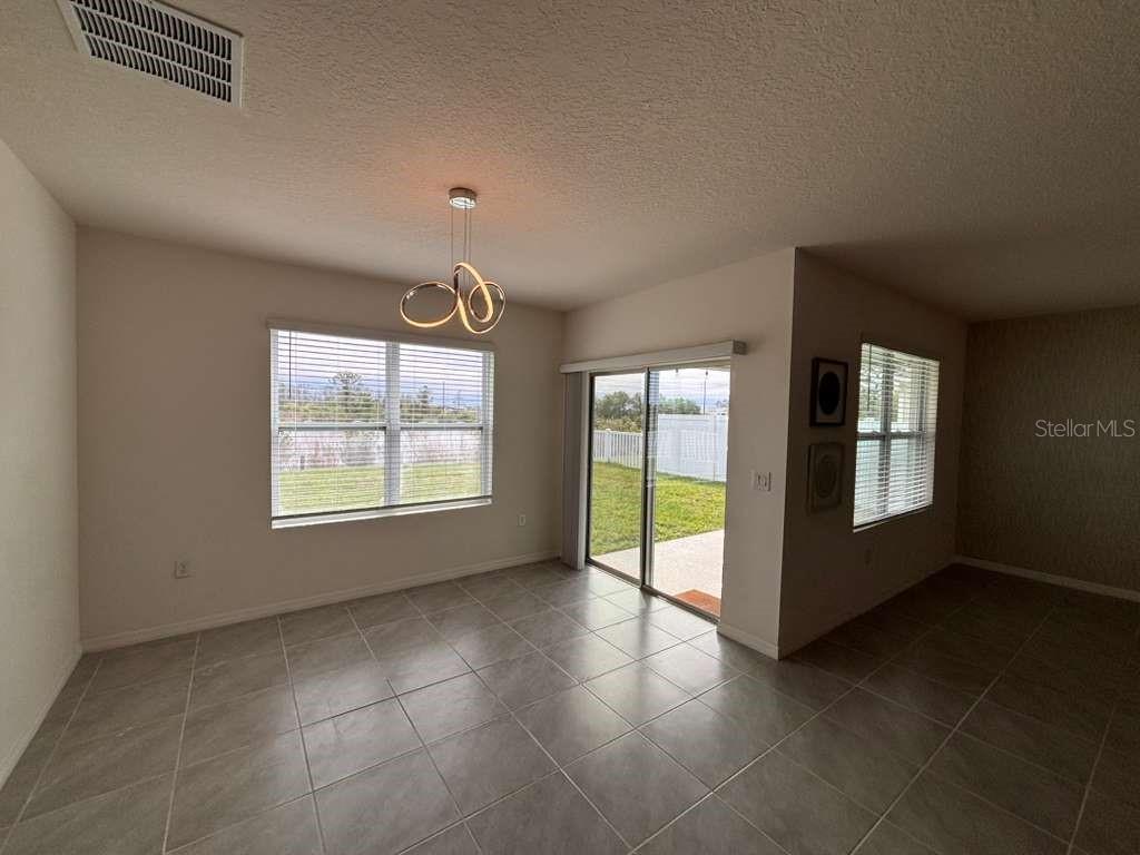 ESTATES/WESTERLY - Residential