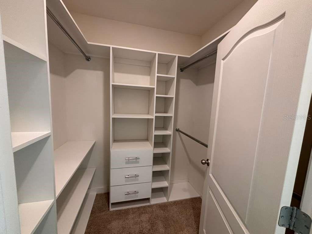 ESTATES/WESTERLY - Residential