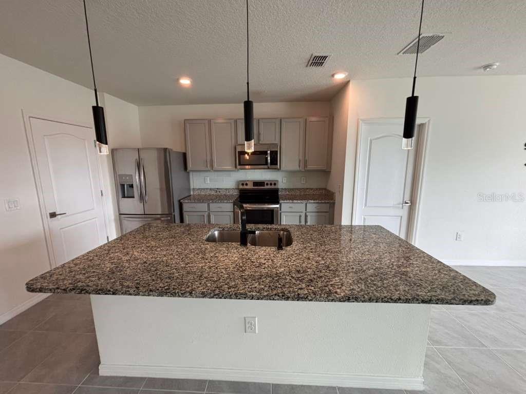 ESTATES/WESTERLY - Residential