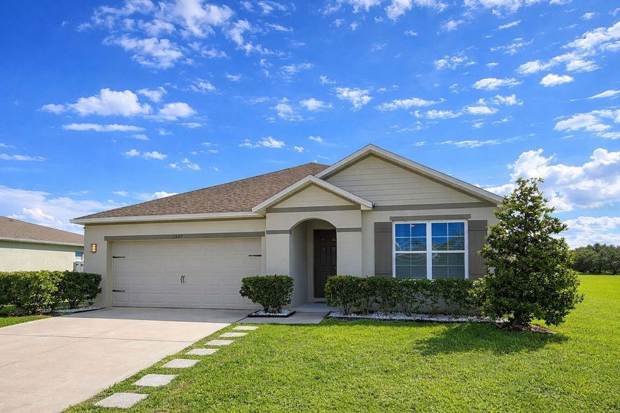 Welcome to this beautiful home built in 2020, located in the community of Estates of Westerly in Saint Cloud, FL (34771), one of the fastest-growing areas with strong appreciation potential in Central Florida.

This property features 3 bedrooms and 2 bathrooms, offering an open-concept layout with an excellent distribution of space across 1,676 sqft of living area, sitting on a generous 8,276 sqft lot—perfect for comfortable indoor living and outdoor enjoyment.

The kitchen seamlessly connects with the living and dining areas, creating a functional and inviting space ideal for everyday living and entertaining. Natural light flows throughout the home, enhancing its warm and welcoming atmosphere.

The primary suite provides a private and comfortable retreat with an en-suite bathroom, while the secondary bedrooms are perfect for family, guests, or even a home office.

Located in a well-organized and family-oriented community, Estates of Westerly offers great amenities including a community pool, playground, and dog park, creating the perfect environment for an active and relaxed lifestyle.

With a low HOA, this home delivers both value and quality of life.

One of its standout features is its immediate proximity to Nova Rd, a key roadway that will connect directly to the future expansion toward State Road 534 in Saint Cloud, bringing significant improvements in connectivity, area development, and long-term property value.

Just minutes from Lake Nona, shopping centers, restaurants, and major highways, this home offers a strategic location without compromising the peace and tranquility of the area.

Ideal for first-time homebuyers, investors, and those looking to relocate to Florida, this is a unique opportunity to enjoy the peaceful lifestyle of Saint Cloud while your investment continues to grow with the area’s ongoing development.

Don’t miss the opportunity to own in one of Central Florida’s most promising areas!