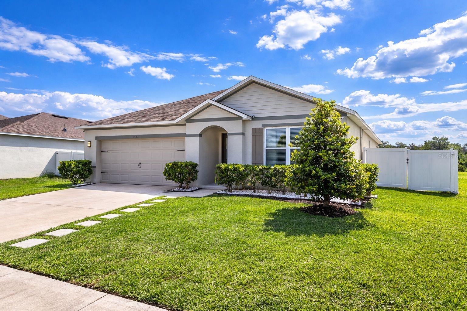 ESTATES/WESTERLY - Residential