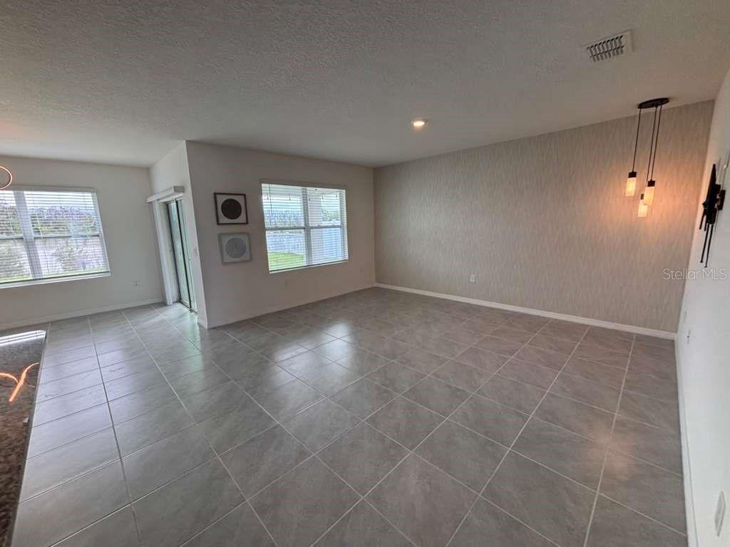 ESTATES/WESTERLY - Residential