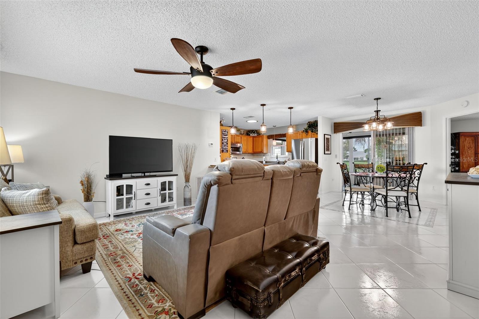 674 CAMINO DEL REY DRIVE
