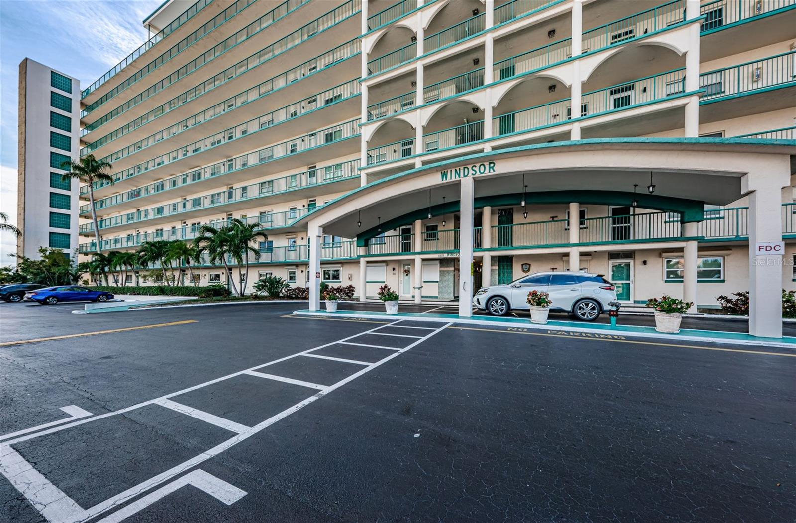 6020 SHORE BOULEVARD S 1009