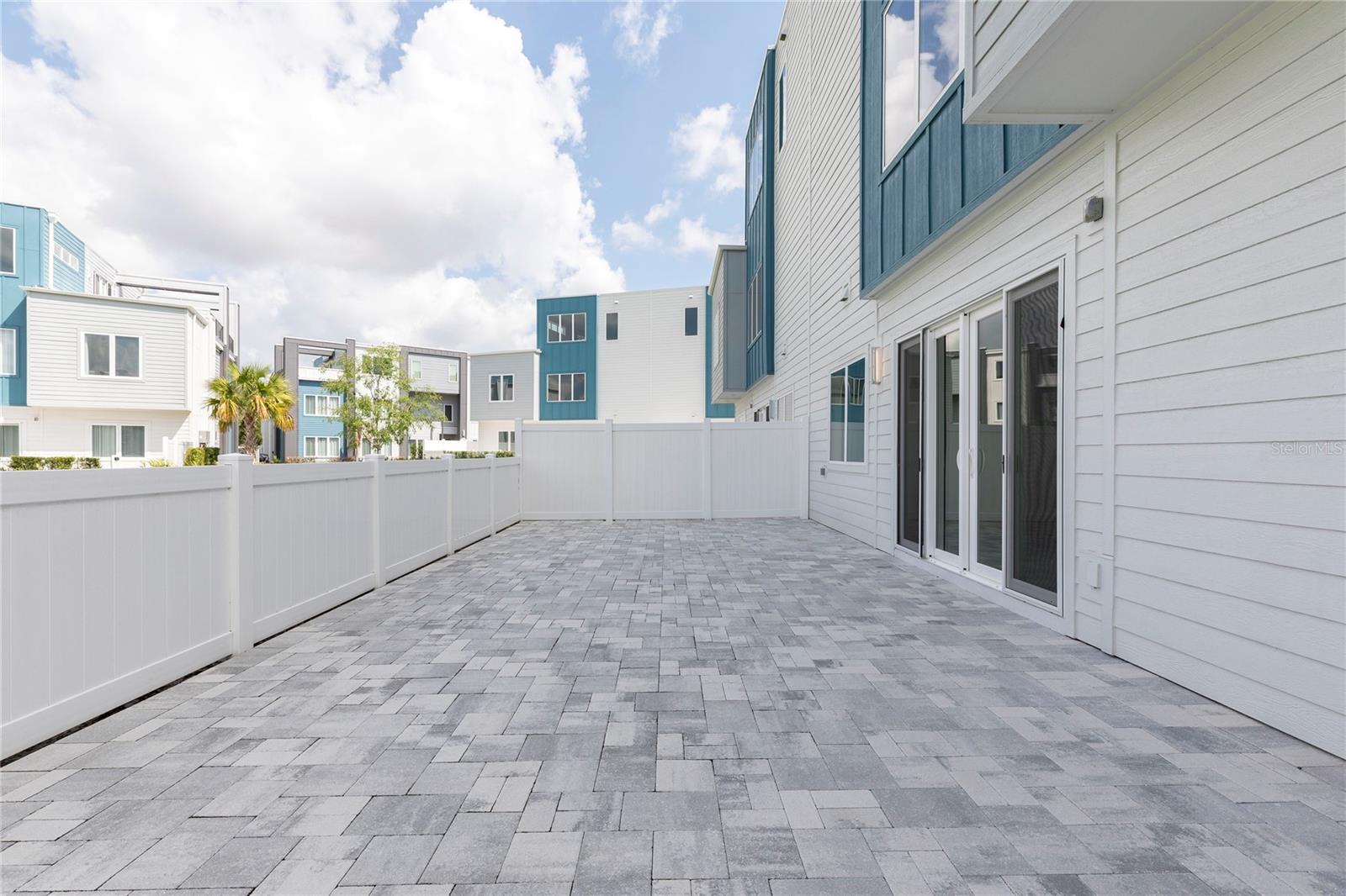 SPECTRUM AT REUNION CONDO PH 10 - Residential