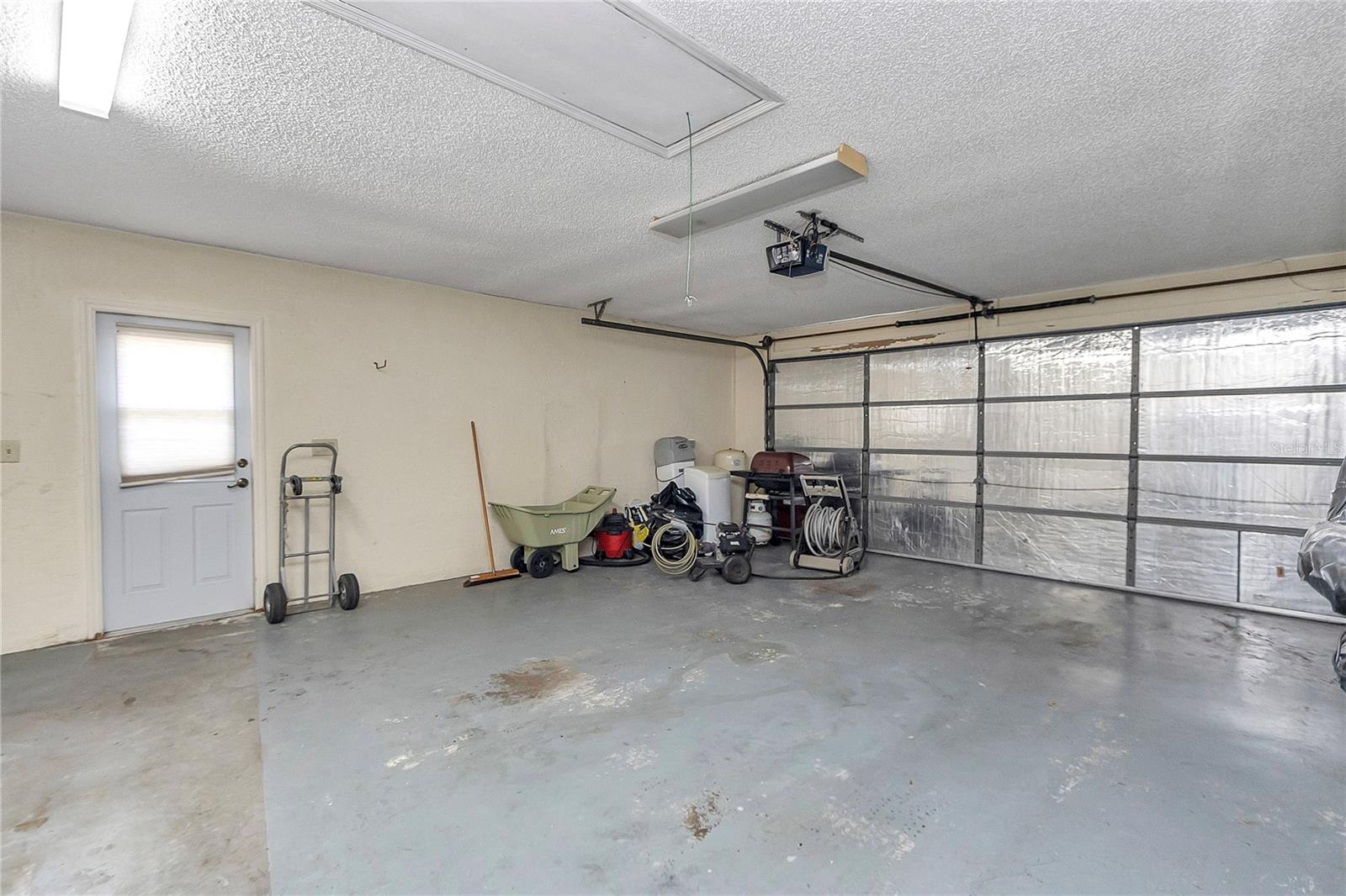 RAINBOW S END ESTATE - Residential