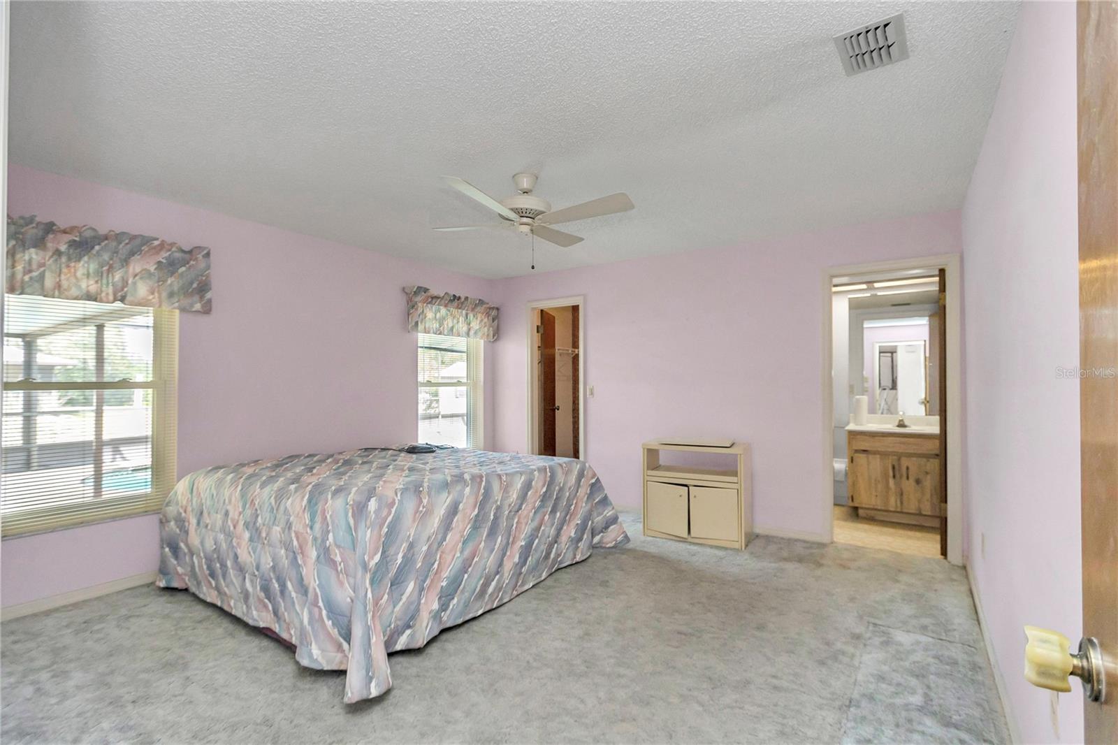 RAINBOW S END ESTATE - Residential