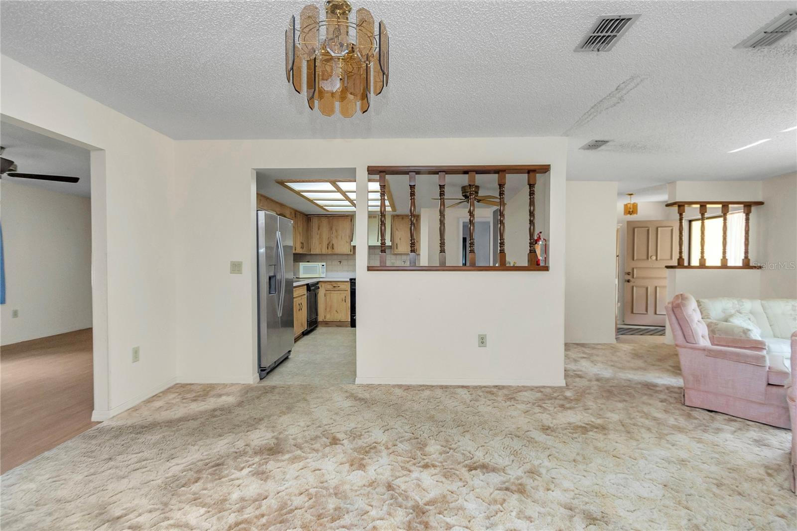 RAINBOW S END ESTATE - Residential