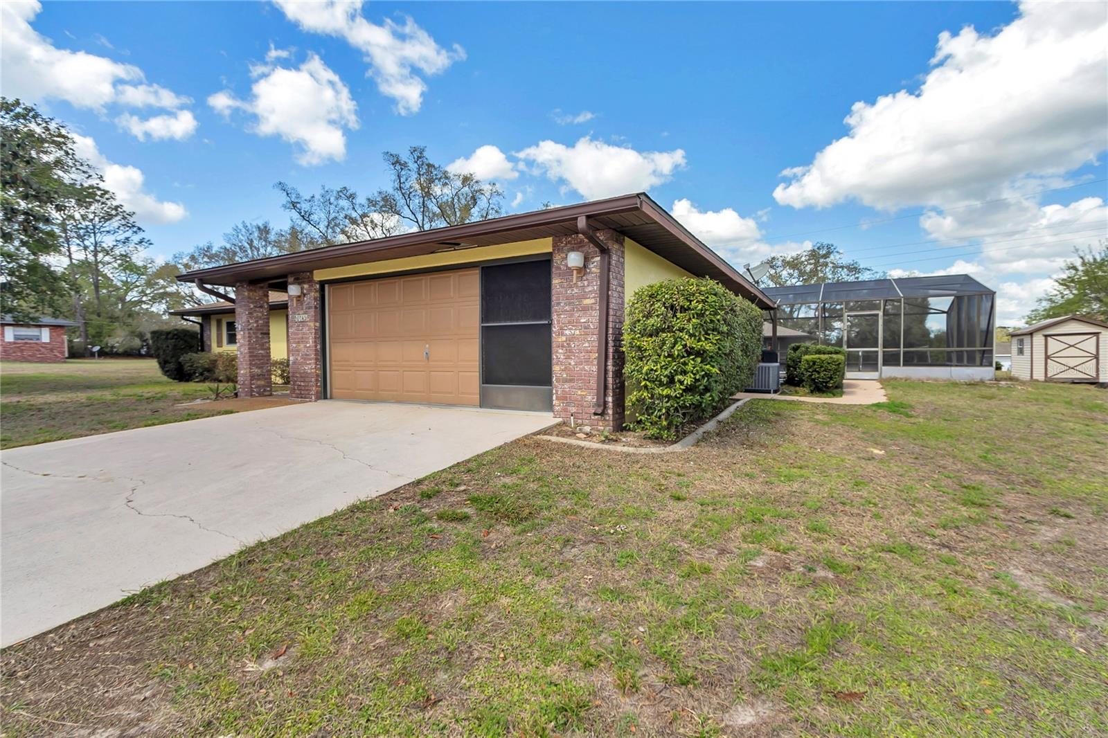 RAINBOW S END ESTATE - Residential