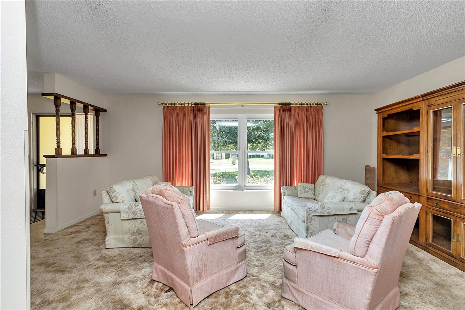 RAINBOW S END ESTATE - Residential