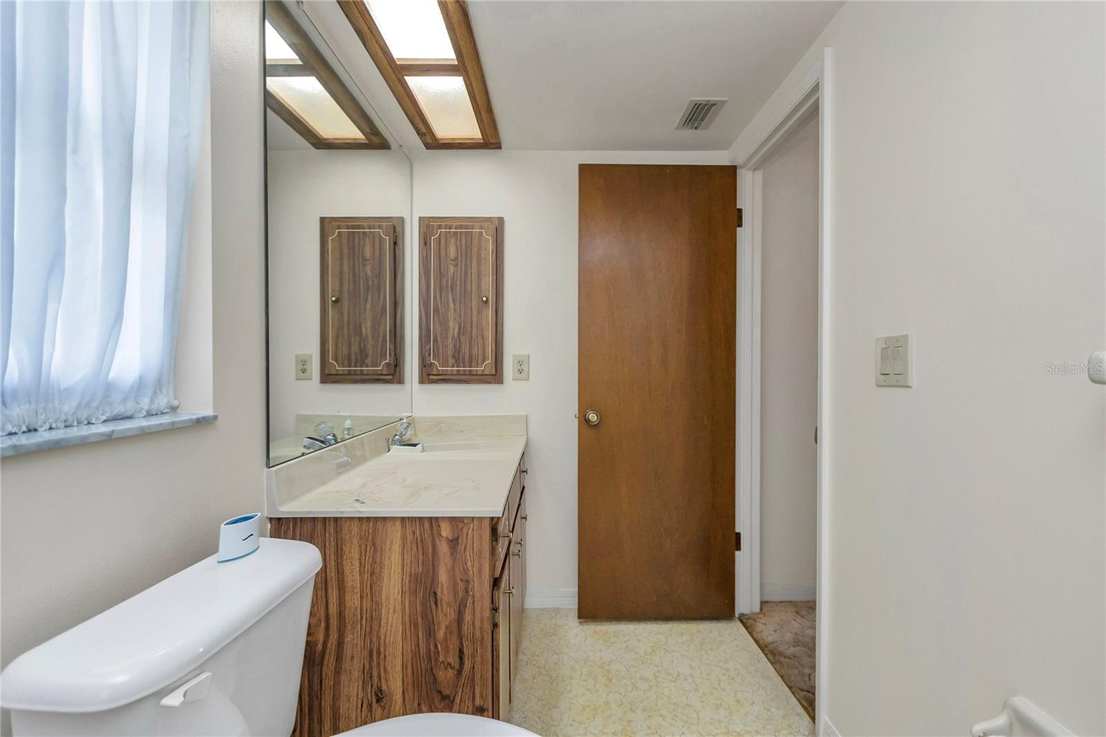 RAINBOW S END ESTATE - Residential