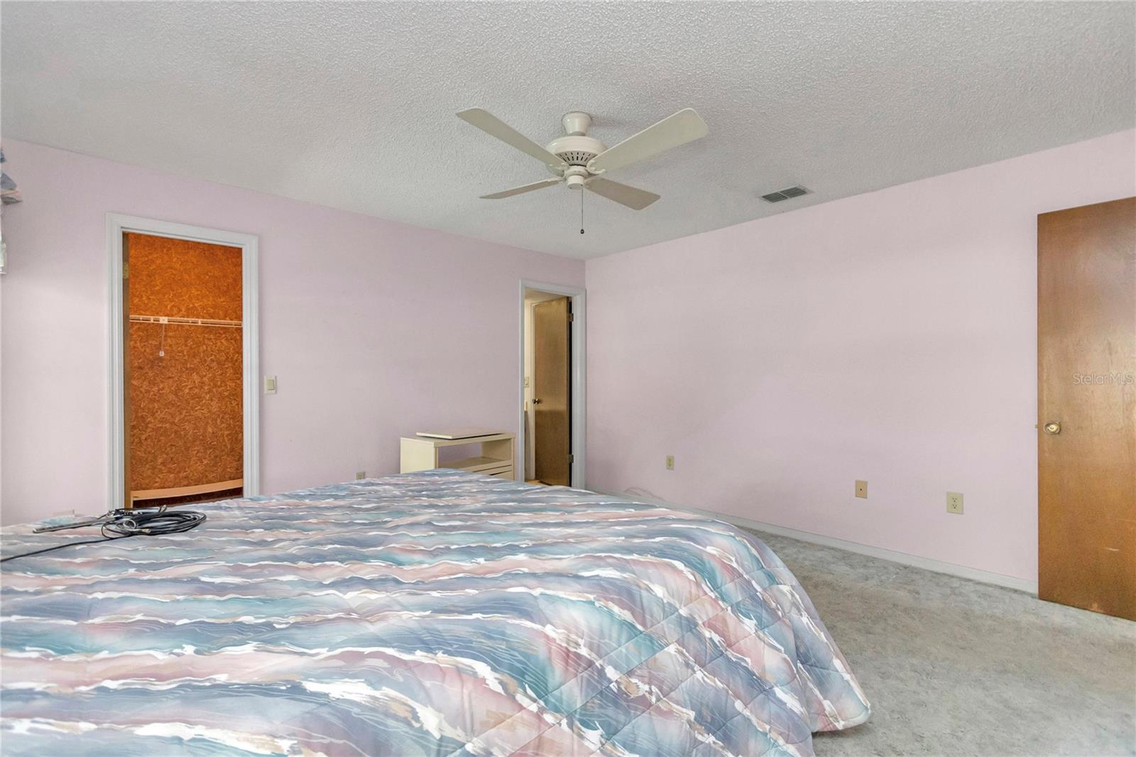 RAINBOW S END ESTATE - Residential