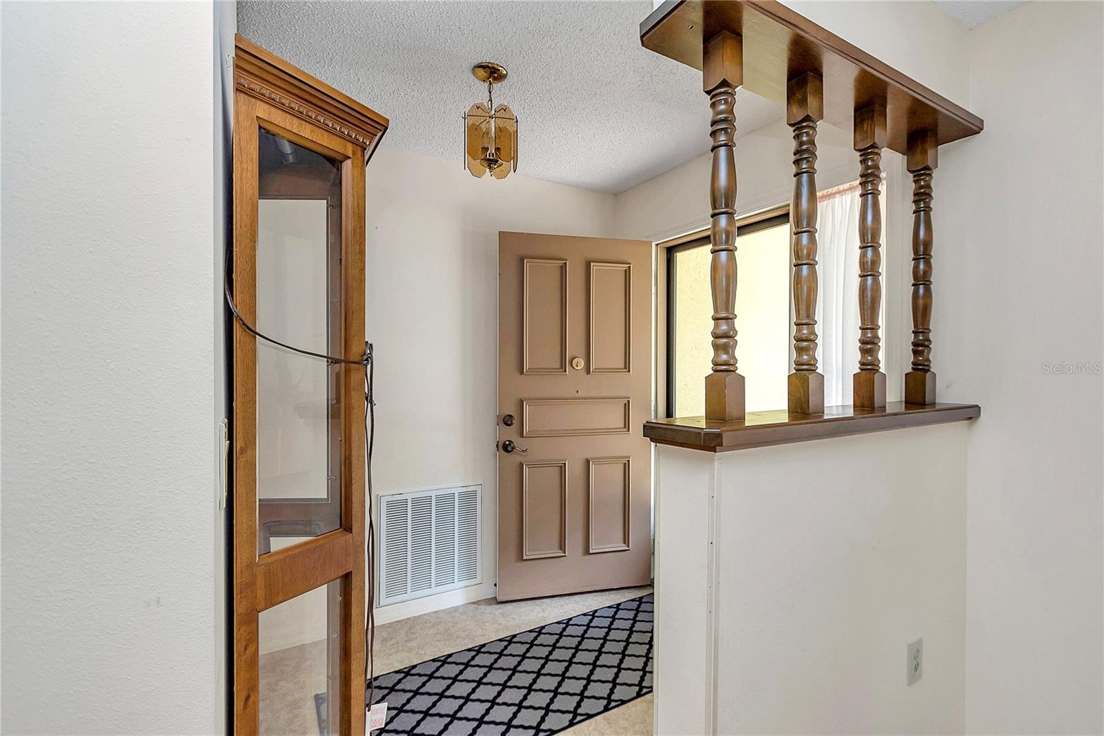 RAINBOW S END ESTATE - Residential