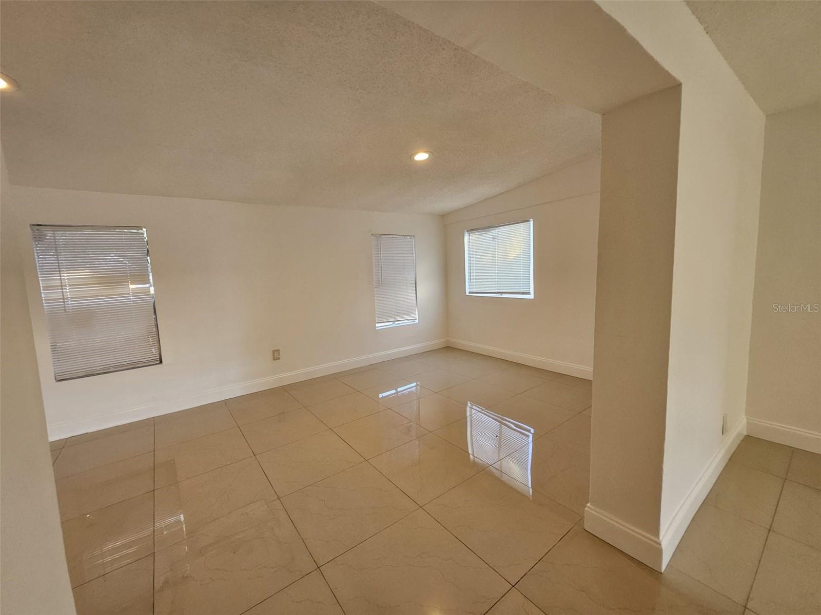 APOLLO BEACH UNIT 1 PT 2 - Residential