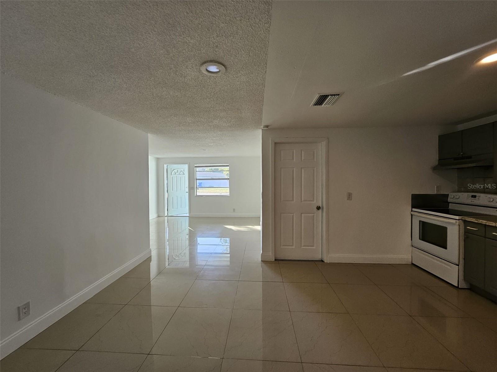 APOLLO BEACH UNIT 1 PT 2 - Residential