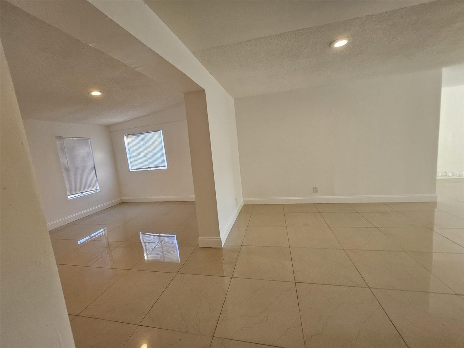 APOLLO BEACH UNIT 1 PT 2 - Residential