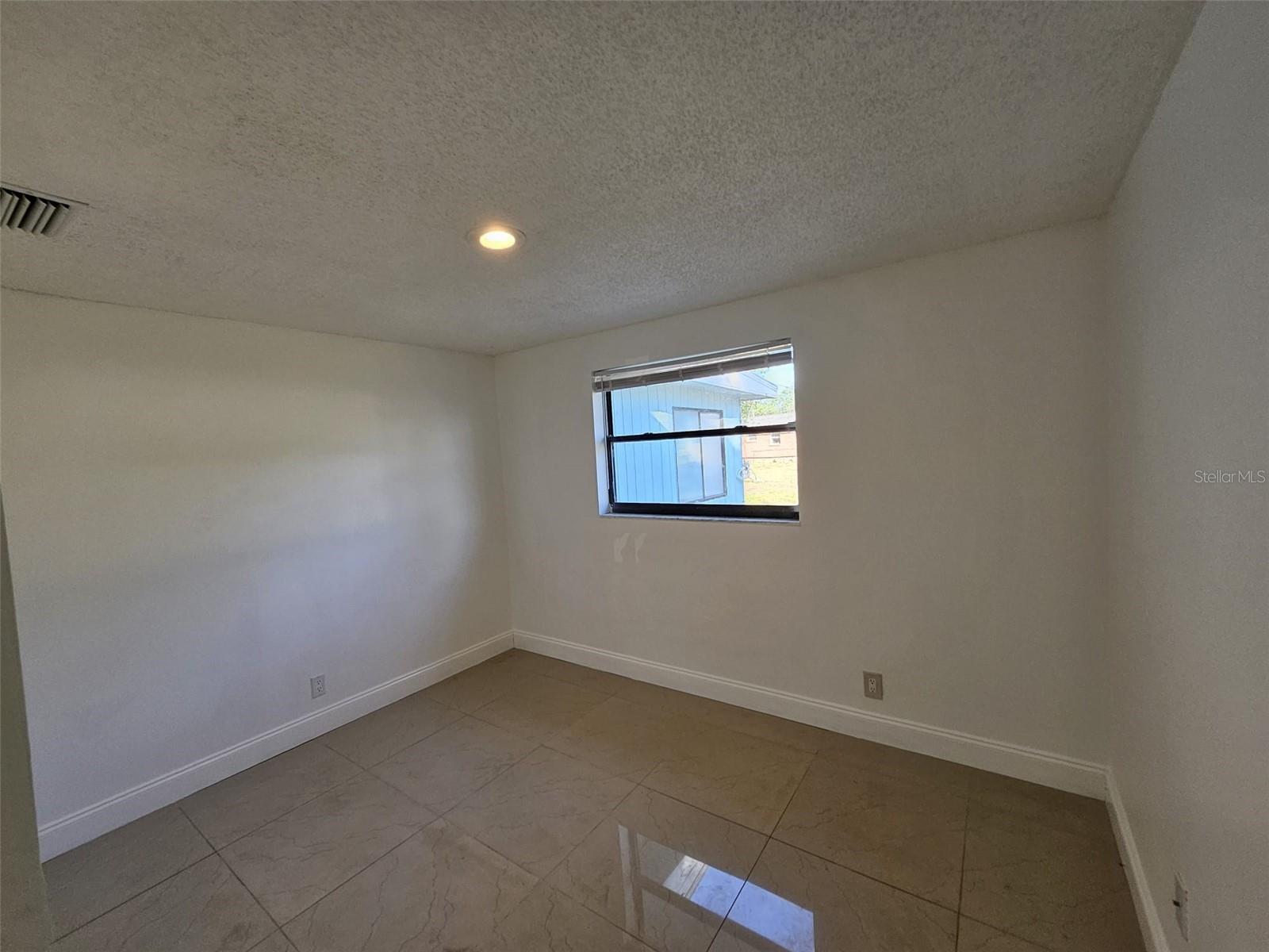 APOLLO BEACH UNIT 1 PT 2 - Residential