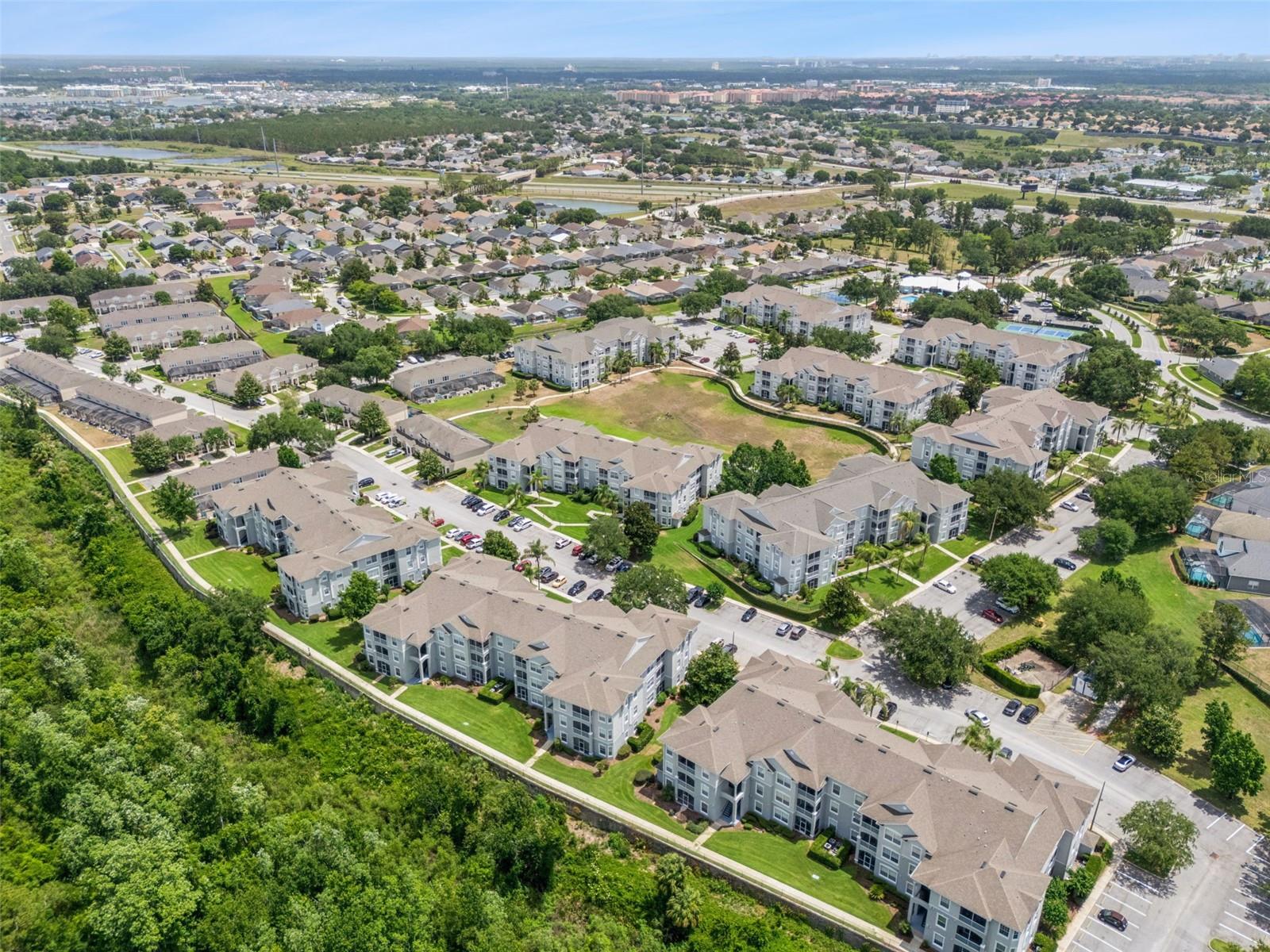 WYNDHAM PALMS - Residential