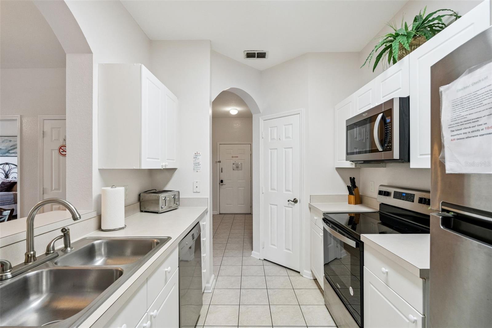 WYNDHAM PALMS - Residential