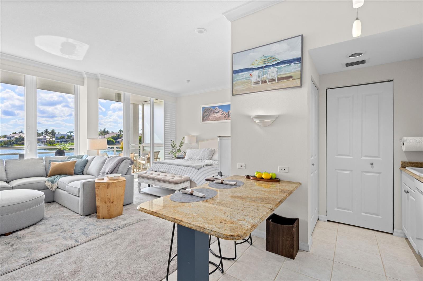 INN ON THE BEACH PH III - Residential