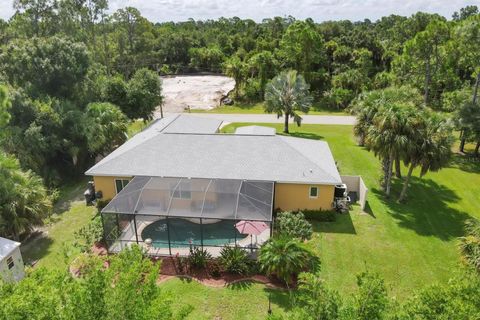 A home in NORTH PORT