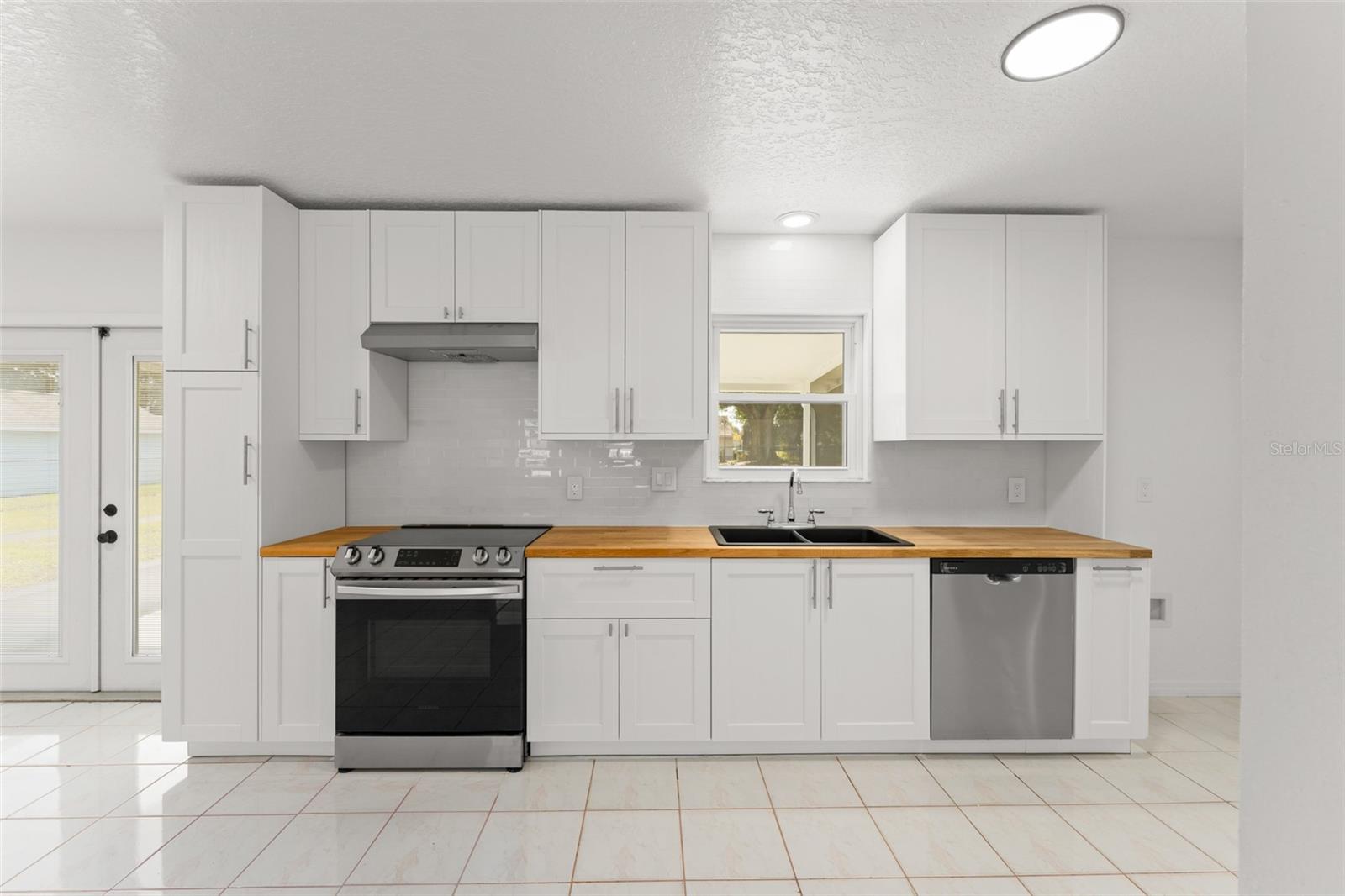 ORANGE VISTA UNIT 1 - Residential