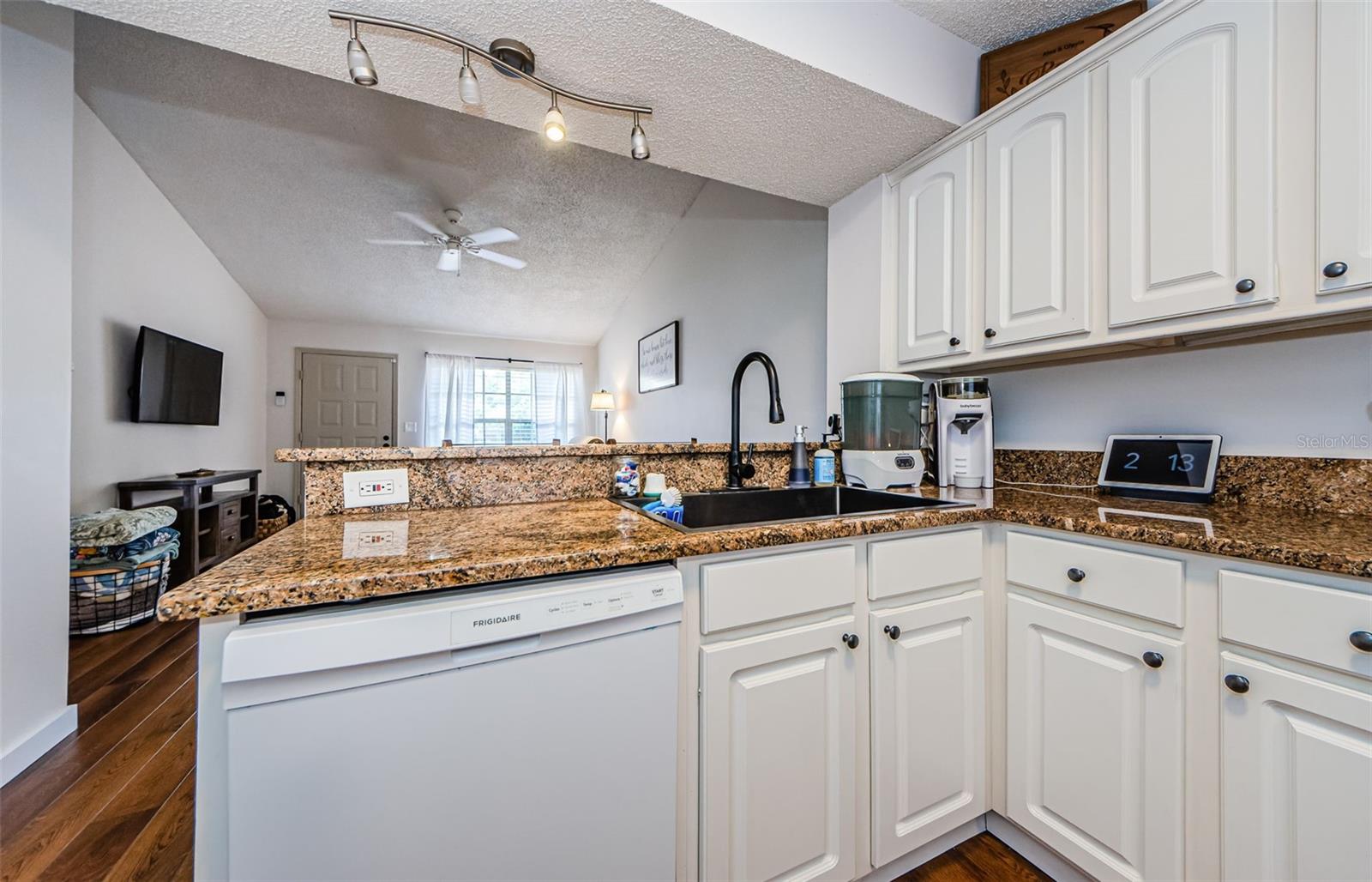 MILLPOND TRACE CONDO - Residential