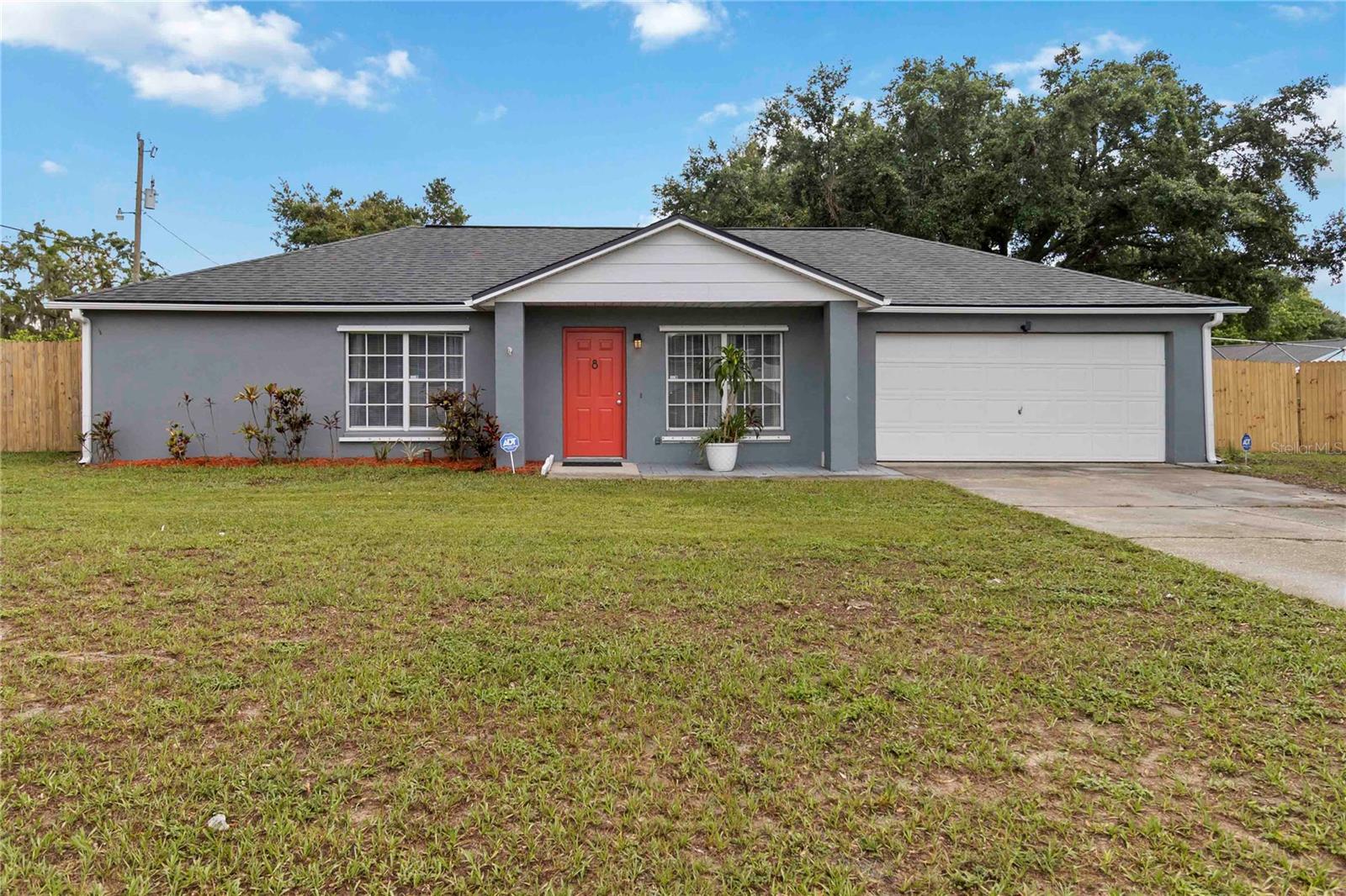 8 LAKE JACKSON DRIVE
