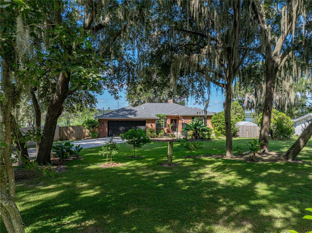 Photo of 18331 Townsend House Road, Dade City, FL 33523 (MLS # TB8434501)