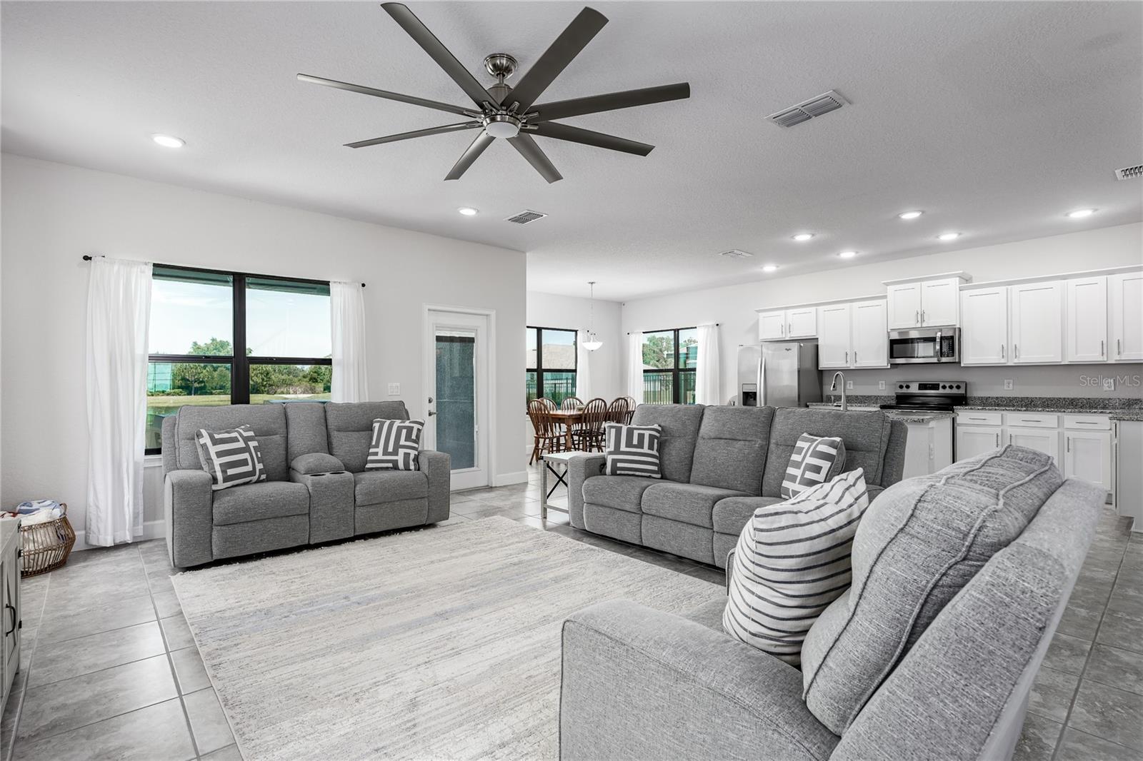 AVIARY AT RUTLAND RANCH PH 1A & 1B - Residential