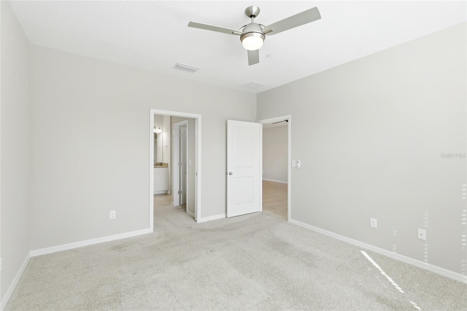 BACCIANO II @ ESPLANADE PH III - Residential Lease