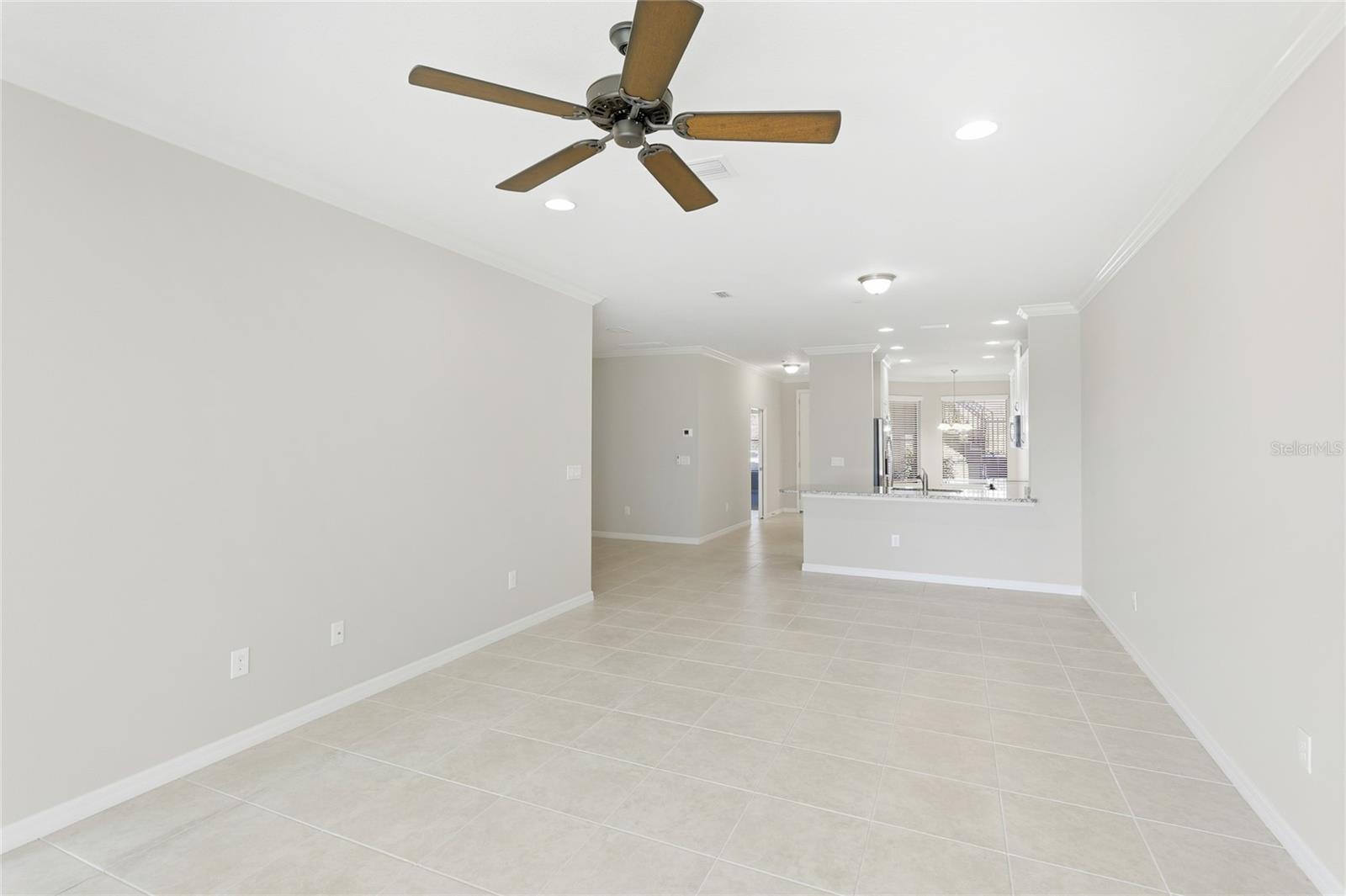 BACCIANO II @ ESPLANADE PH III - Residential Lease