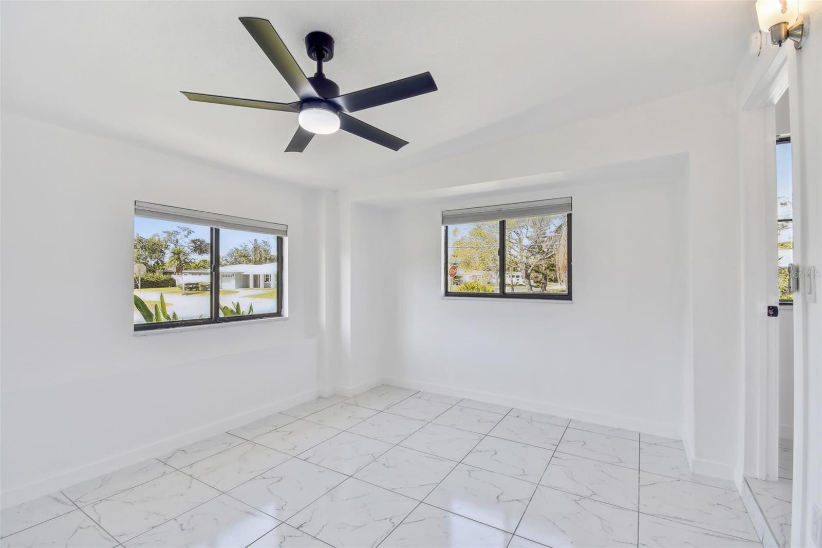 SHORE ACRES OVERLOOK SEC - Residential