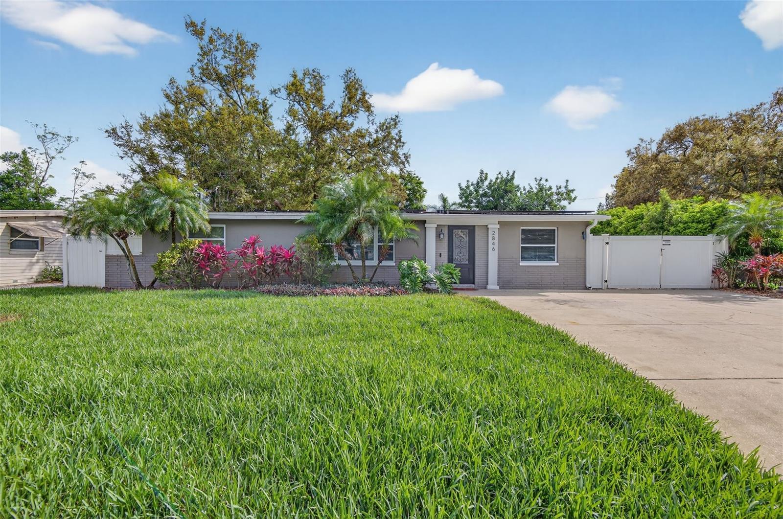 EAST BAY ESTATES - Residential