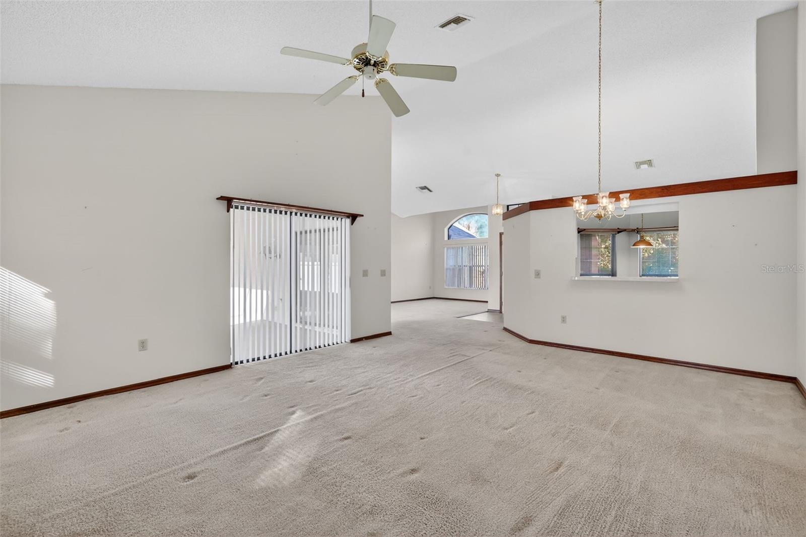 PARK PLACE ON LAKE JOANNA - Residential