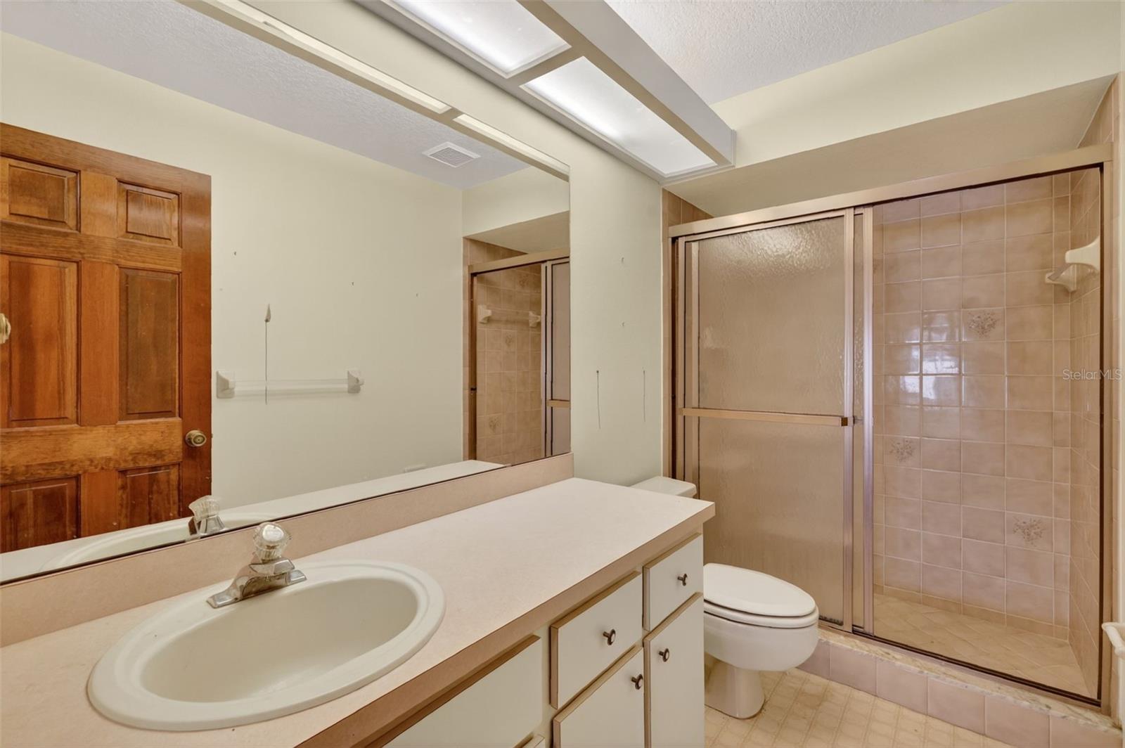 PARK PLACE ON LAKE JOANNA - Residential