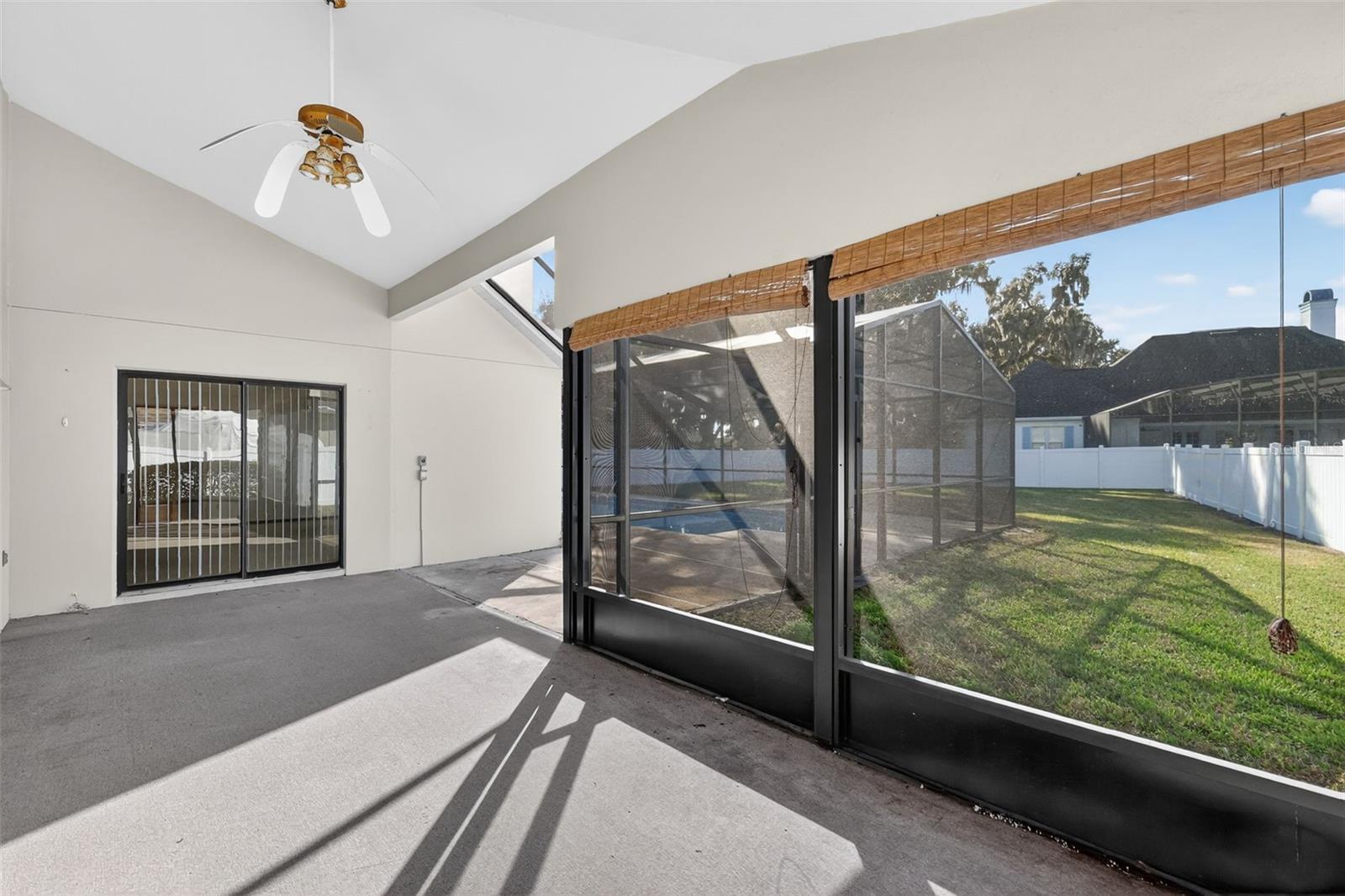 PARK PLACE ON LAKE JOANNA - Residential