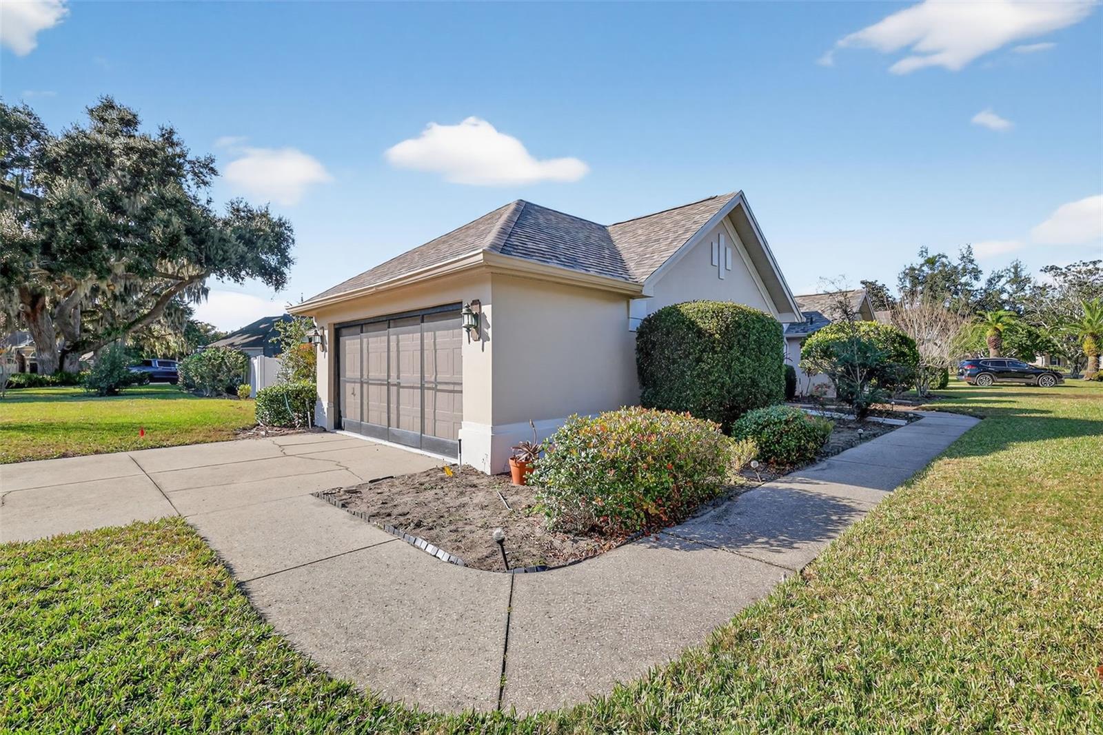 PARK PLACE ON LAKE JOANNA - Residential