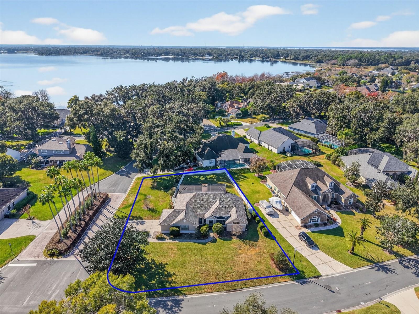 PARK PLACE ON LAKE JOANNA - Residential