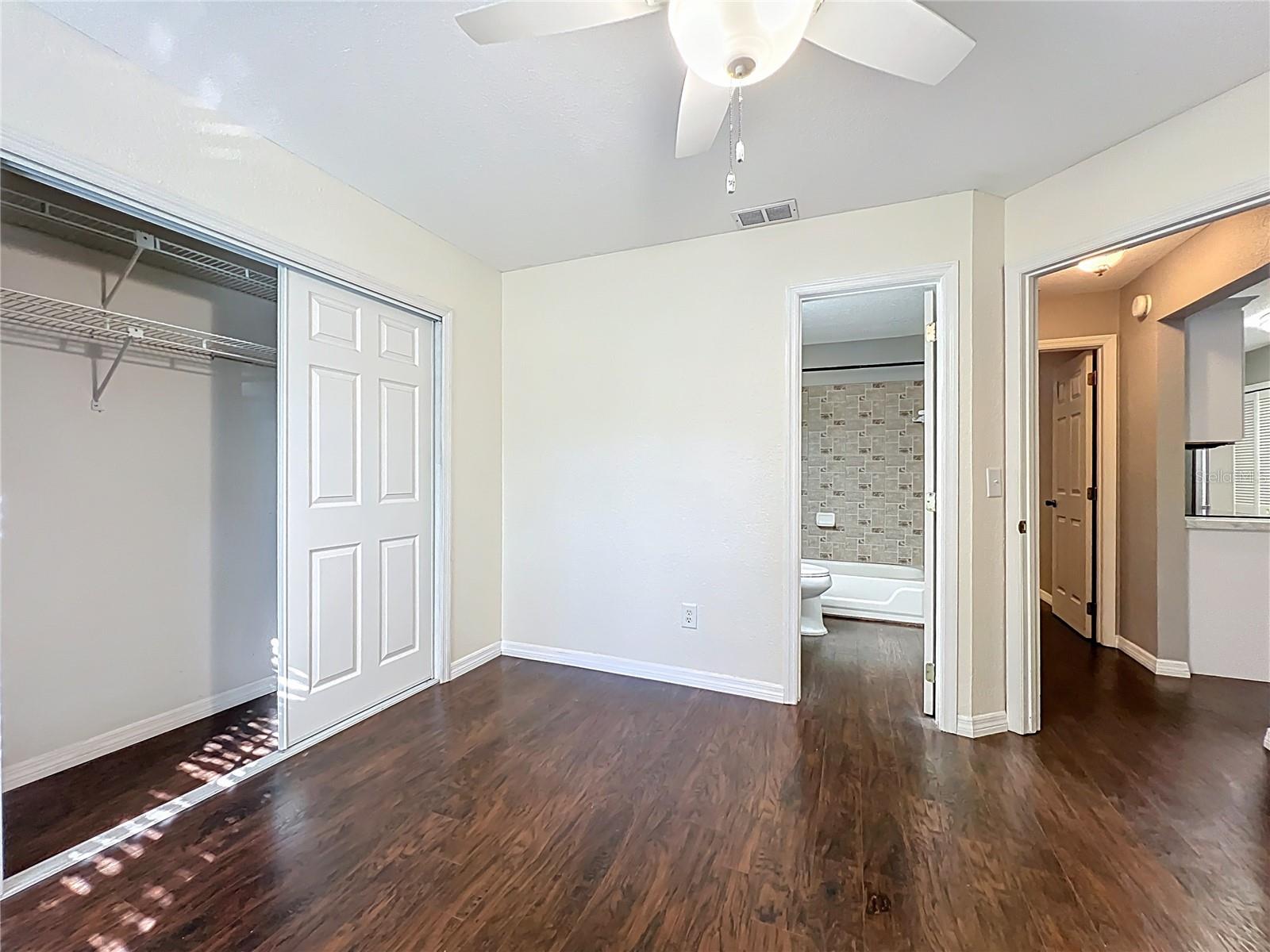 HUNTERS CHASE CONDO PH 1 - Residential