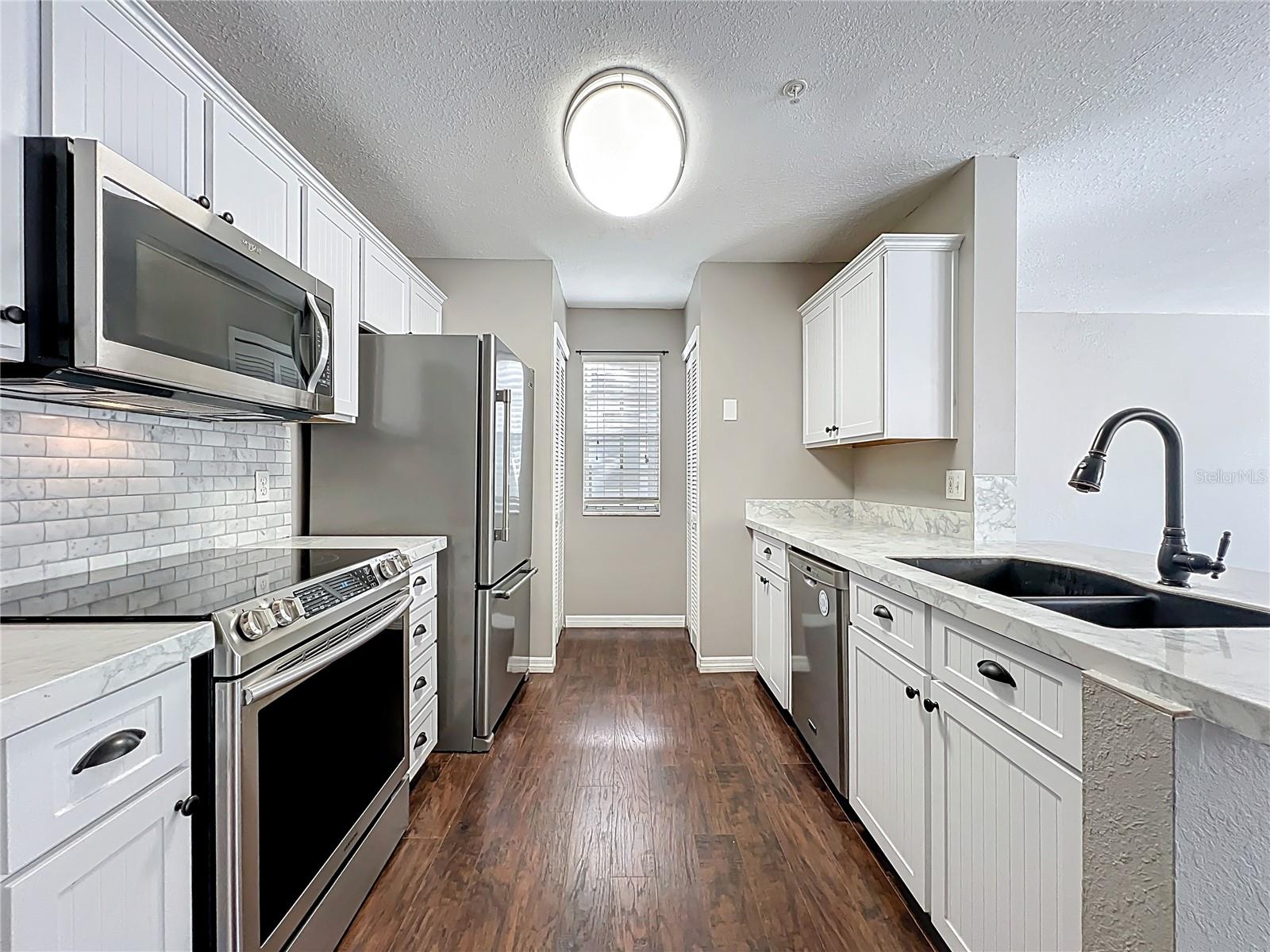 HUNTERS CHASE CONDO PH 1 - Residential