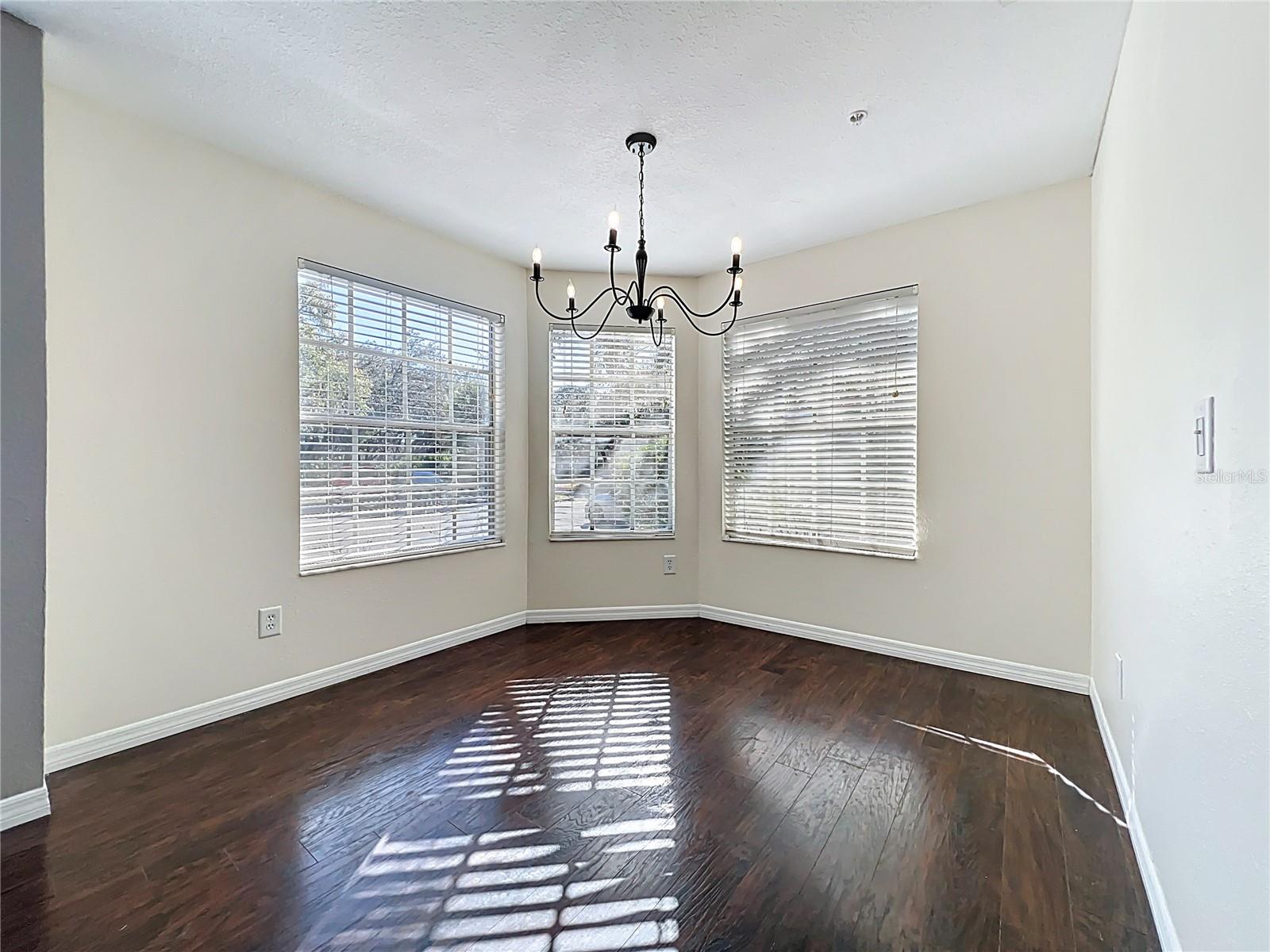 HUNTERS CHASE CONDO PH 1 - Residential