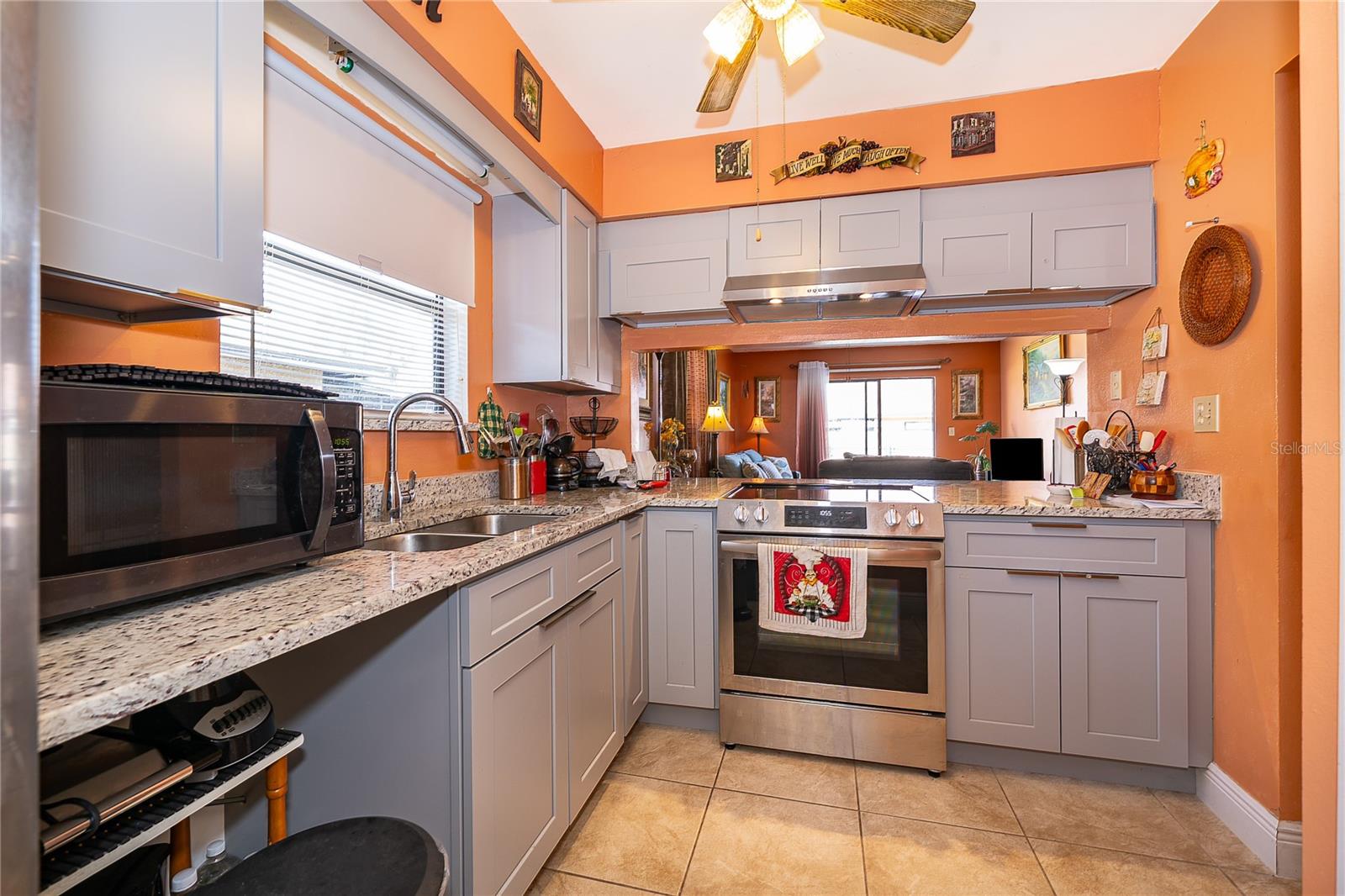 CARIBBEAN VILLAS CONDO PH A-F - Residential