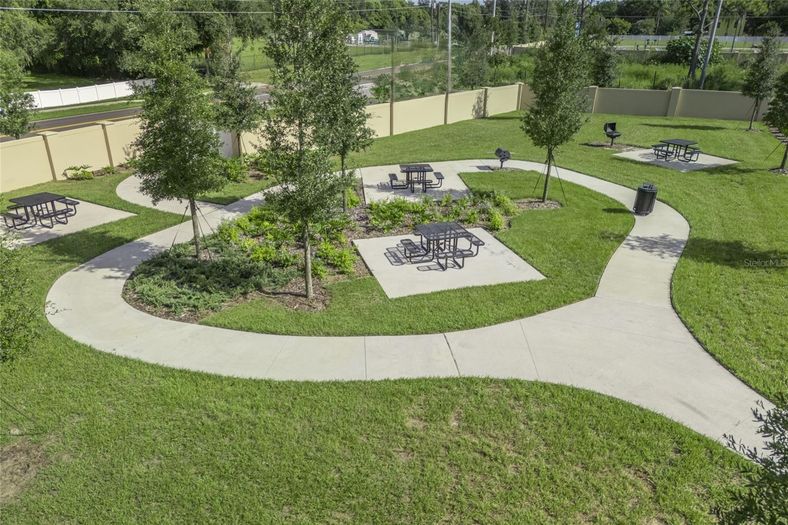 HARRELL OAKS - Residential