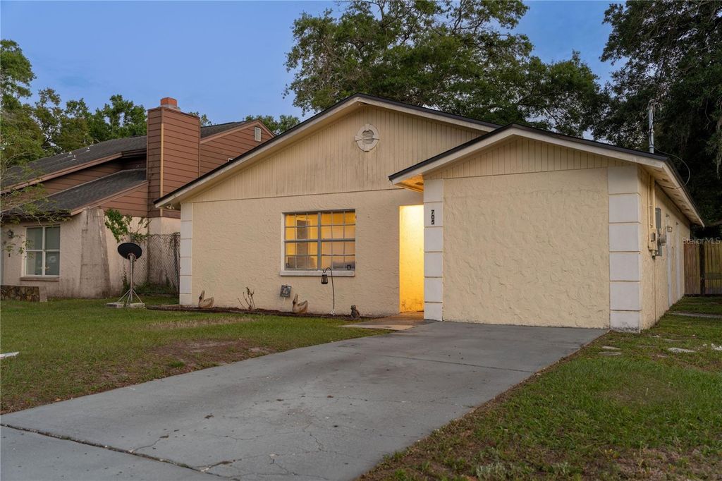 Photo of 4705 Serena Drive, Tampa, FL 33617 (MLS # TB8491780)