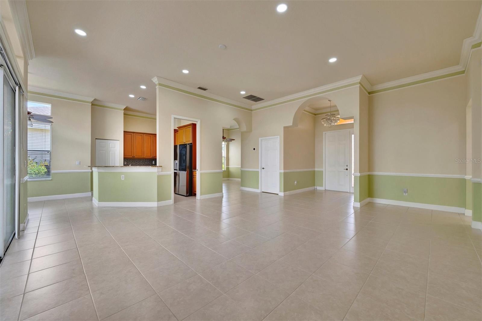 CASCADES AT SARASOTA PH II - Residential Lease